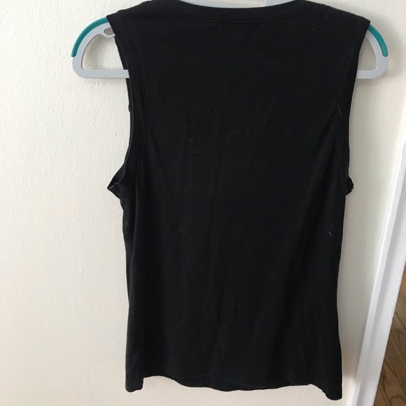 Black shirt with floral design - Picture 3 of 3